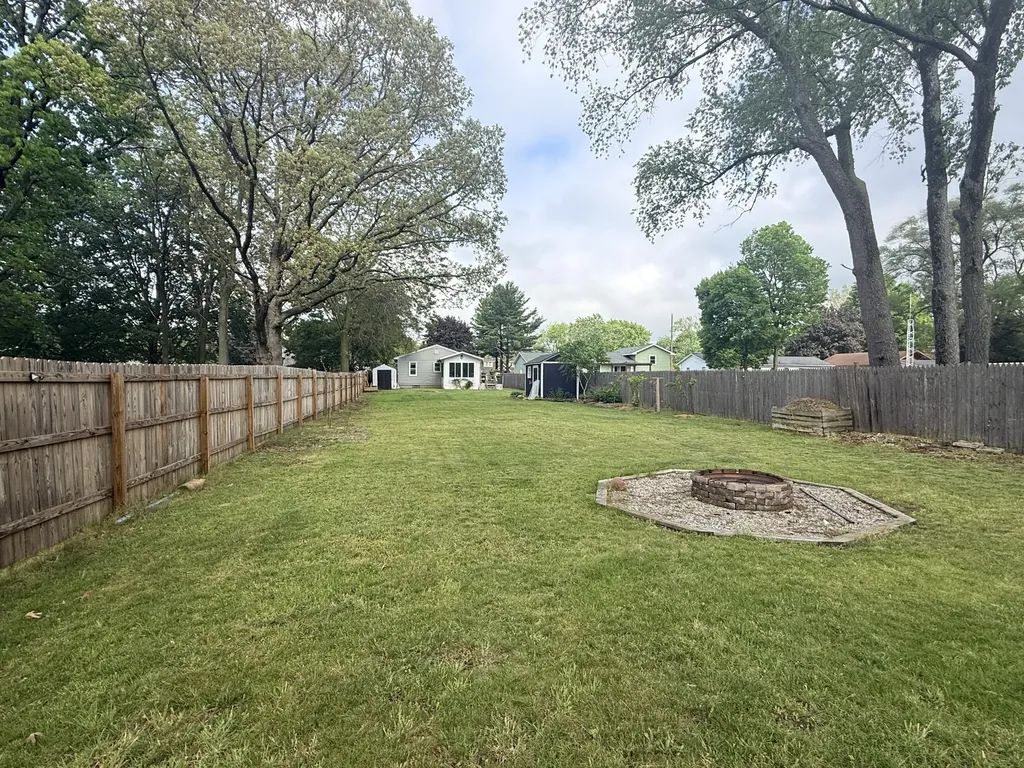 3233 Wayburn Avenue SW Grandville City MI 49418