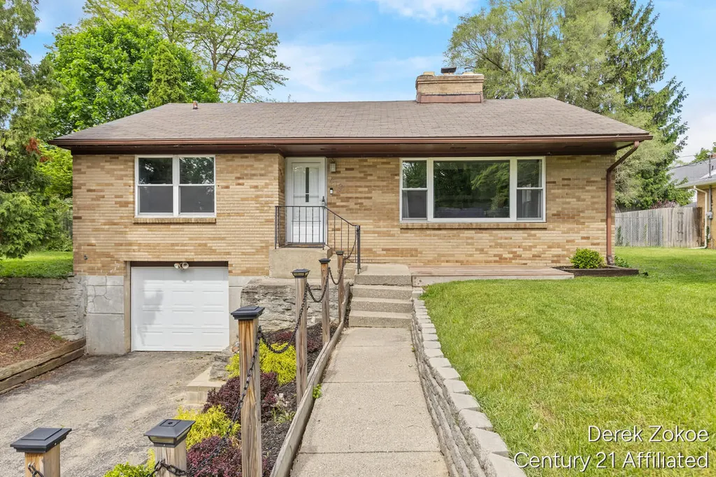 613 Shawmut Boulevard NW Grand Rapids City MI 49504