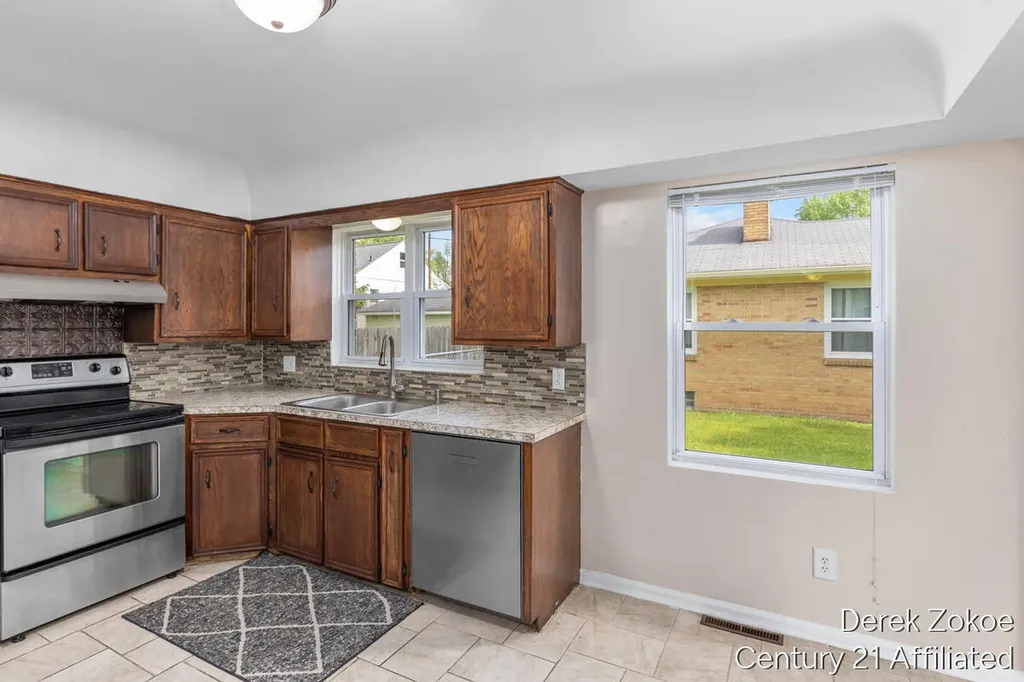 613 Shawmut Boulevard NW Grand Rapids City MI 49504