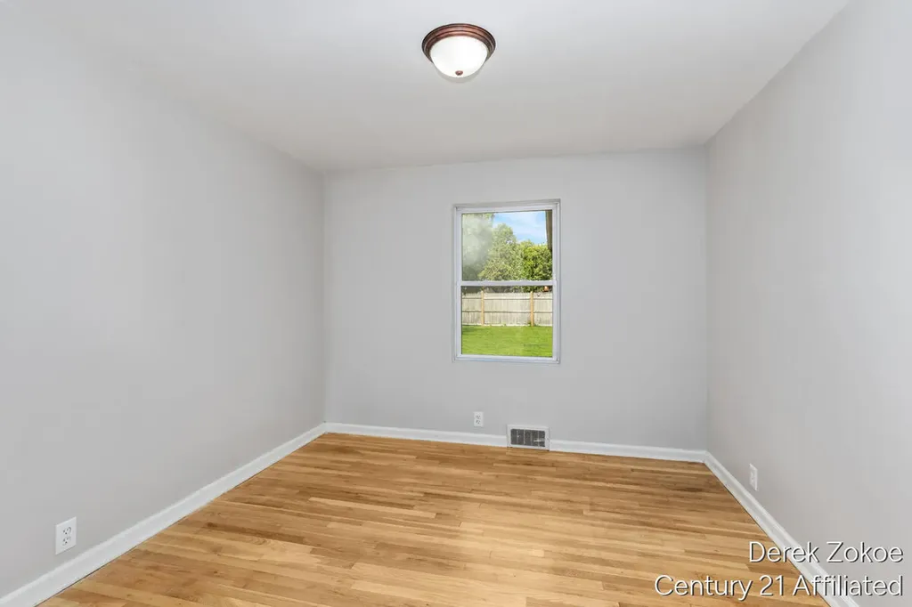 613 Shawmut Boulevard NW Grand Rapids City MI 49504