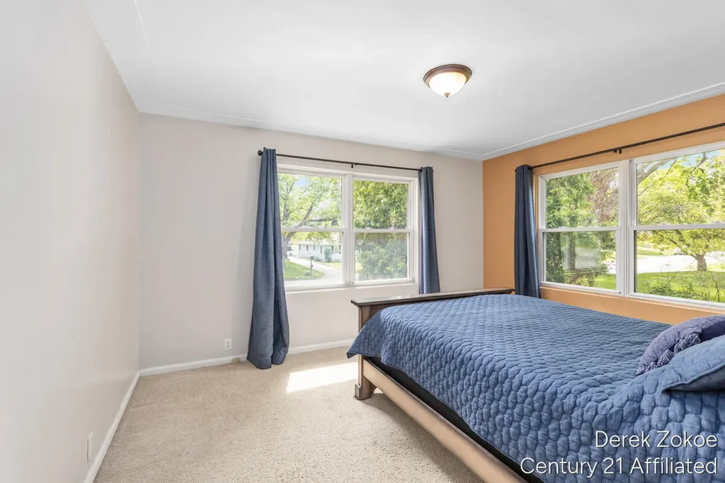613 Shawmut Boulevard NW Grand Rapids City MI 49504