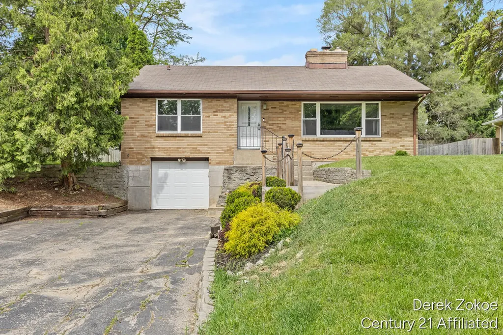613 Shawmut Boulevard NW Grand Rapids City MI 49504