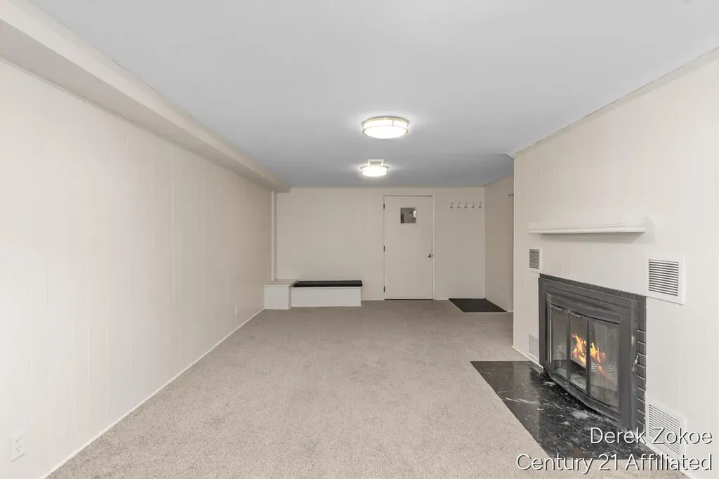 613 Shawmut Boulevard NW Grand Rapids City MI 49504