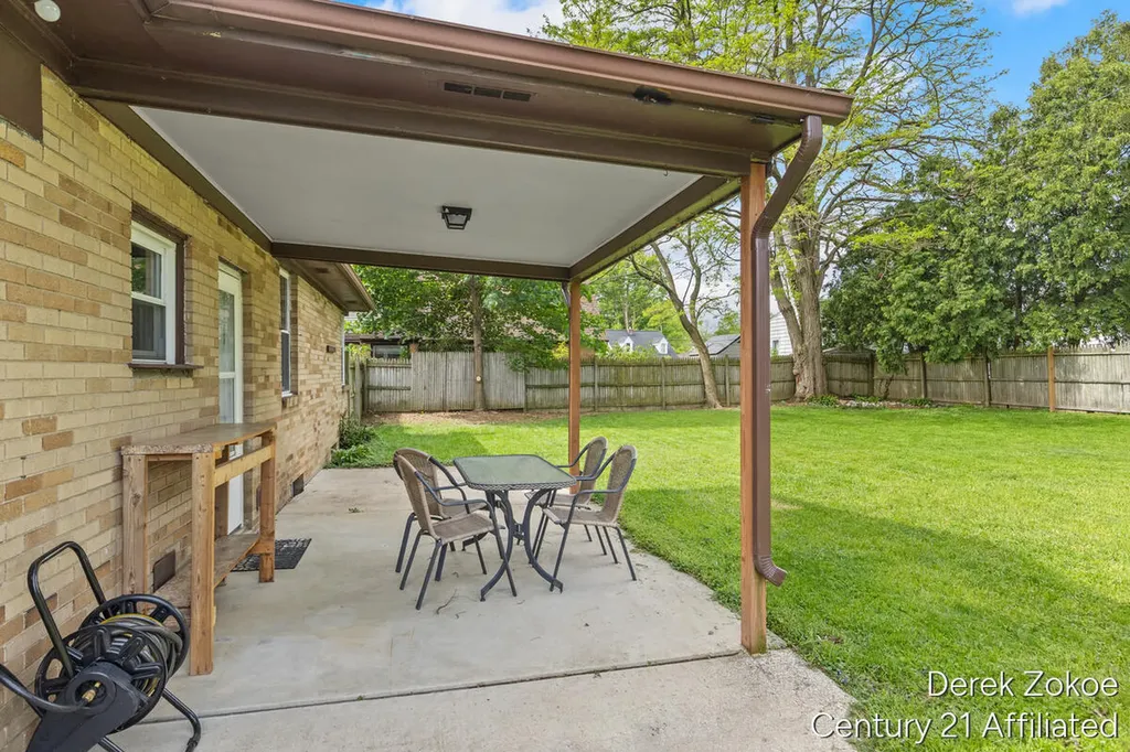 613 Shawmut Boulevard NW Grand Rapids City MI 49504