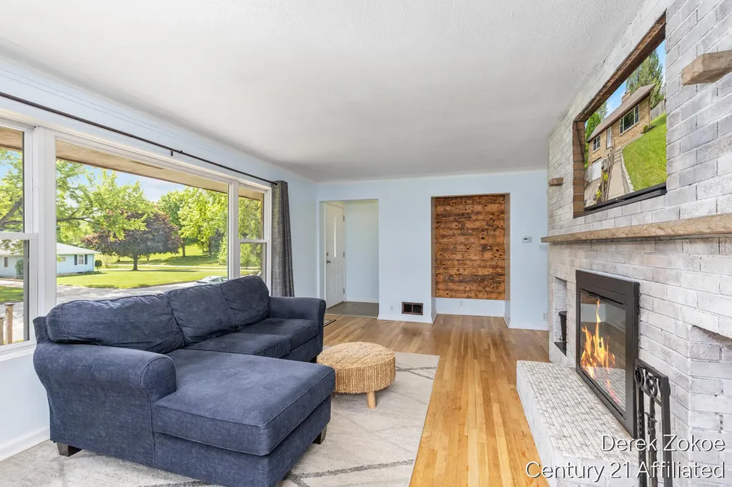 613 Shawmut Boulevard NW Grand Rapids City MI 49504