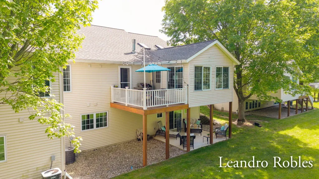 2027 Krislin Drive NE Grand Rapids City MI 49505