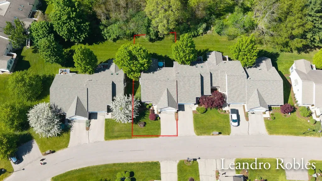 2027 Krislin Drive NE Grand Rapids City MI 49505