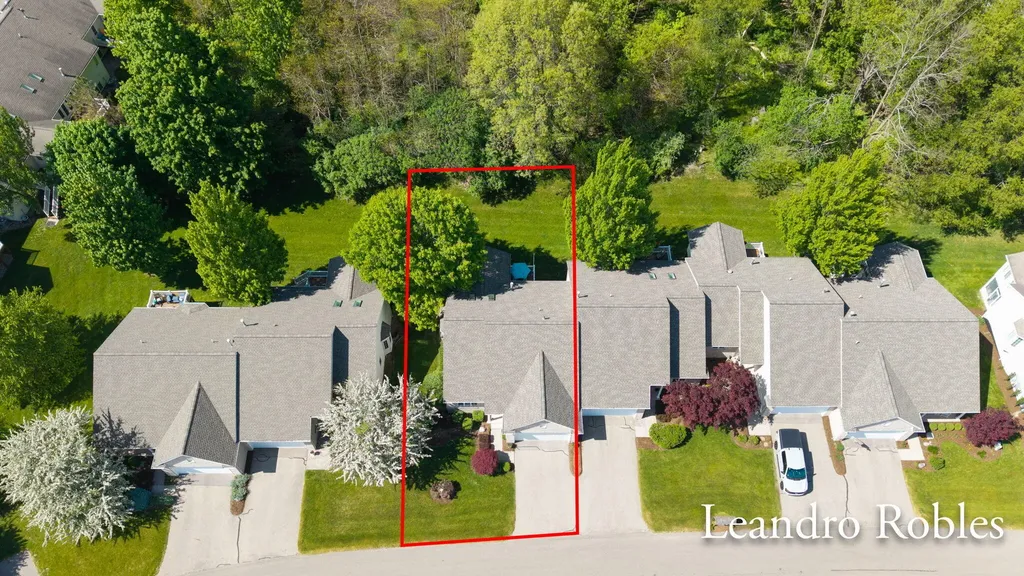 2027 Krislin Drive NE Grand Rapids City MI 49505