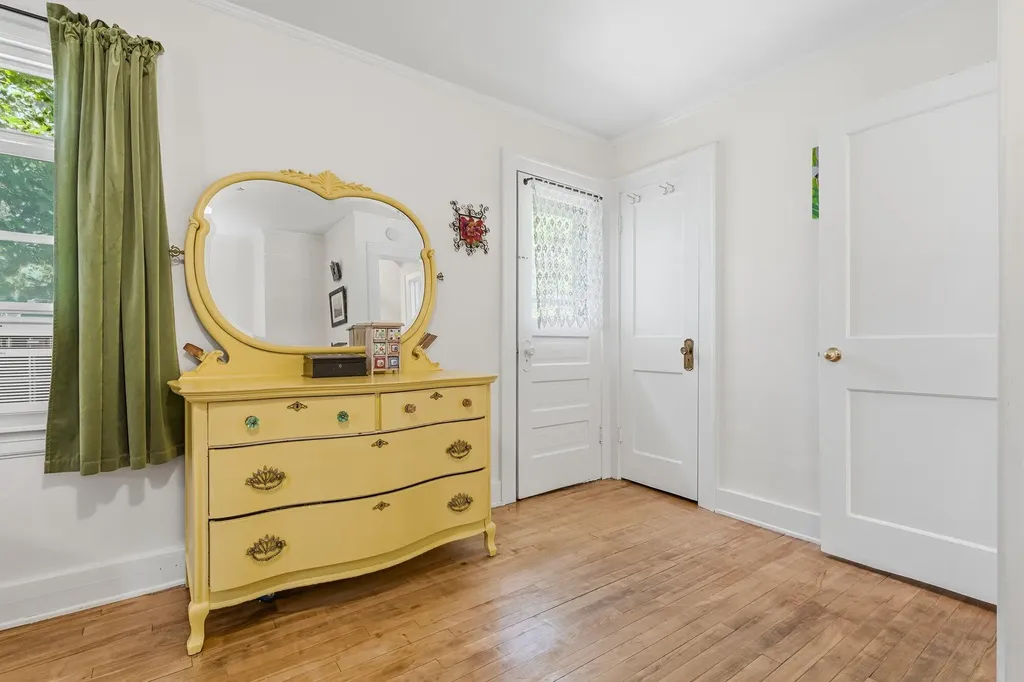 505 Storrs Street SE Grand Rapids City MI 49507