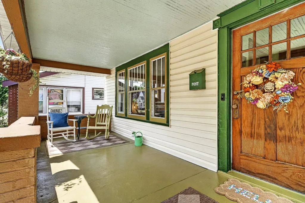 505 Storrs Street SE Grand Rapids City MI 49507