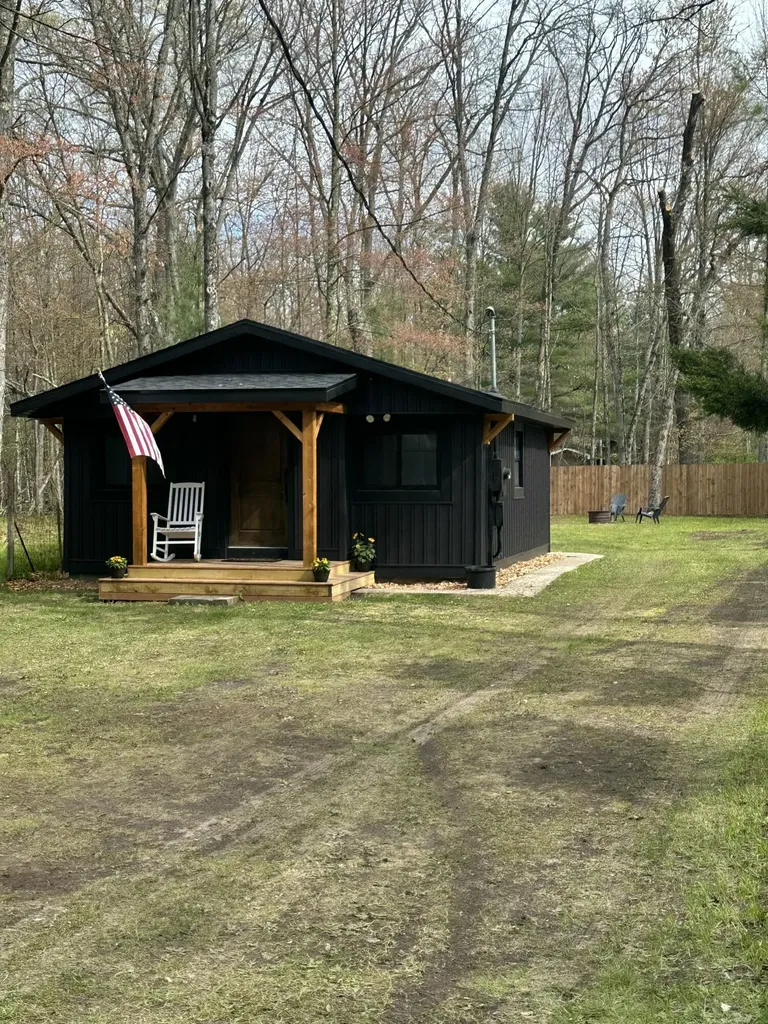 2471 W Wolf Lake Boulevard Peacock Township MI 49304