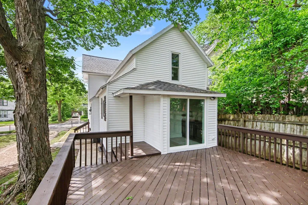 746 Union Avenue SE Grand Rapids City MI 49503