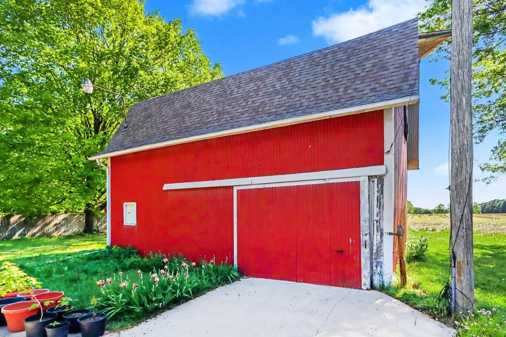 9880 N 16th Street Cooper Charter Township MI 49080