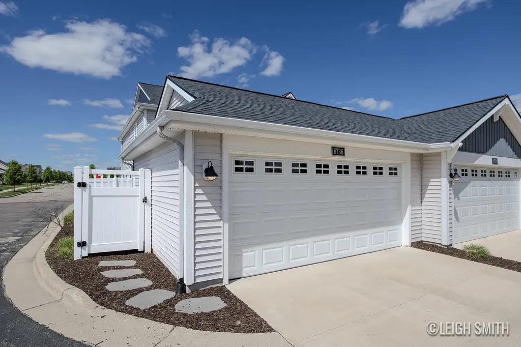 6736 Promenade Street NE Cannon Township MI 49341