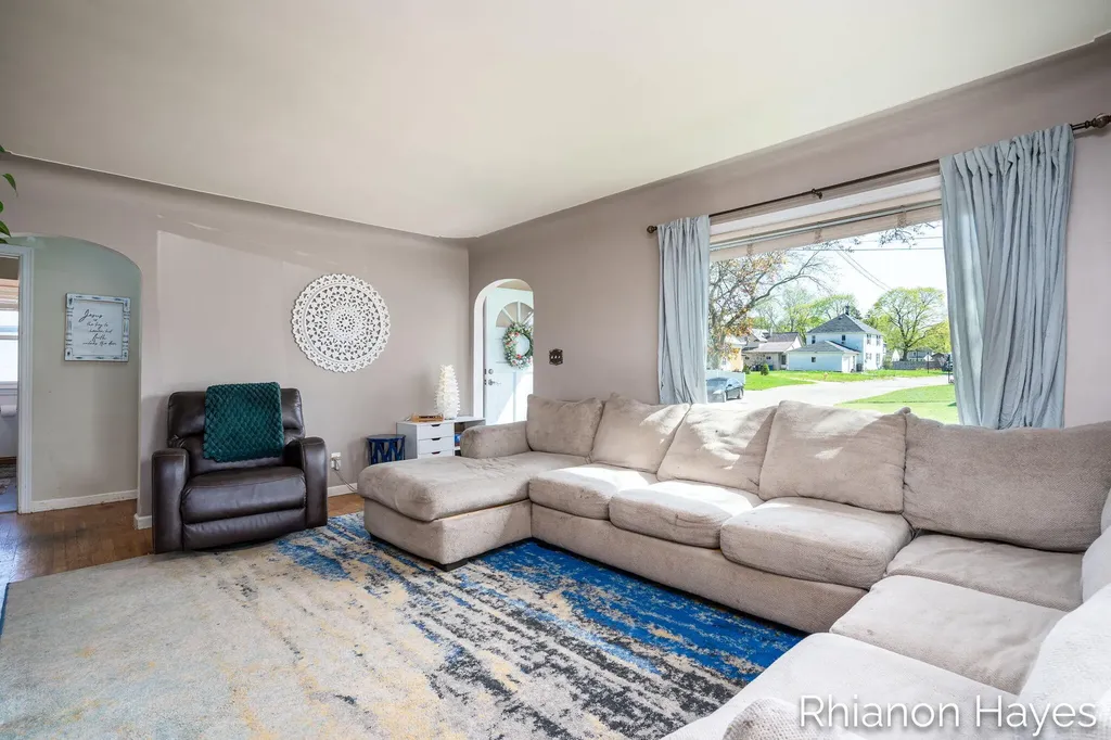 2251 Meurs Court SW Wyoming City MI 49519