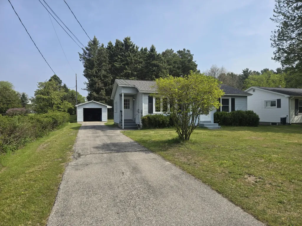 817 E Melendy Street Ludington City MI 49431