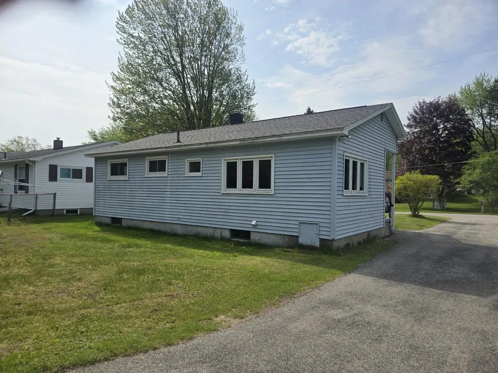 817 E Melendy Street Ludington City MI 49431