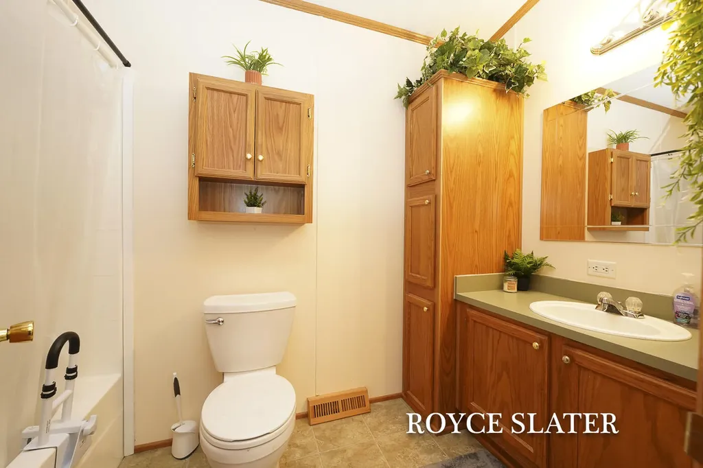 4001 E Wembley Lane Oshtemo Charter Township MI 49009