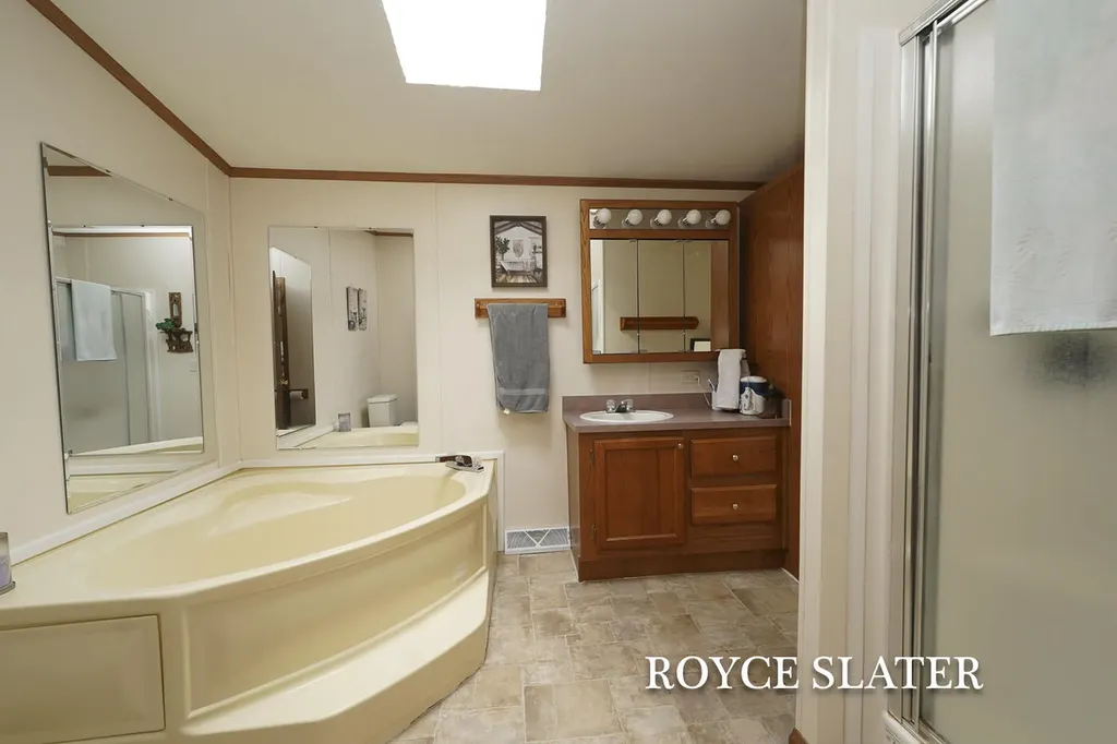 4001 E Wembley Lane Oshtemo Charter Township MI 49009