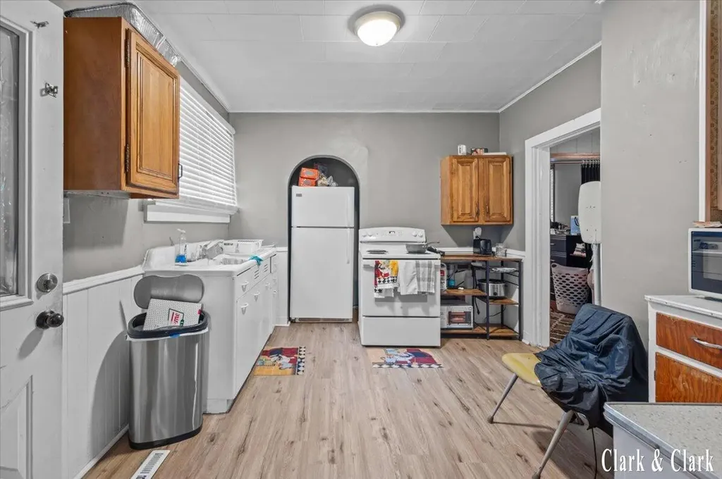 720 Hill Avenue Muskegon City MI 49442