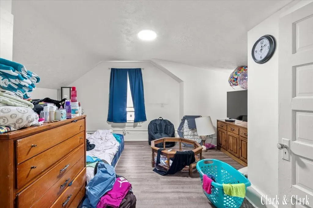 720 Hill Avenue Muskegon City MI 49442