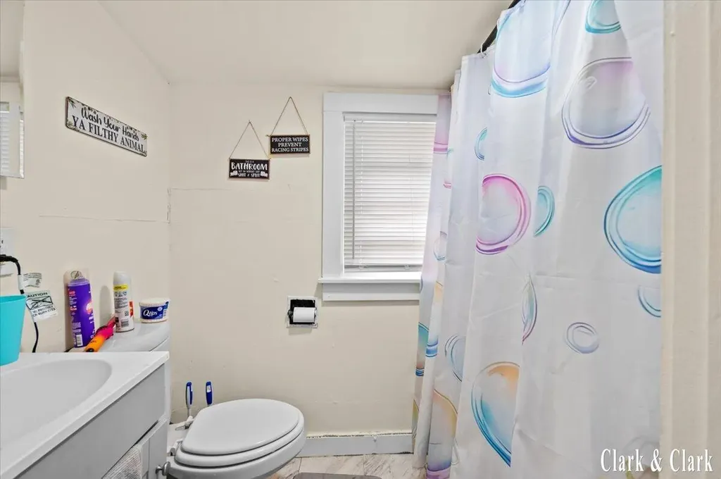 720 Hill Avenue Muskegon City MI 49442