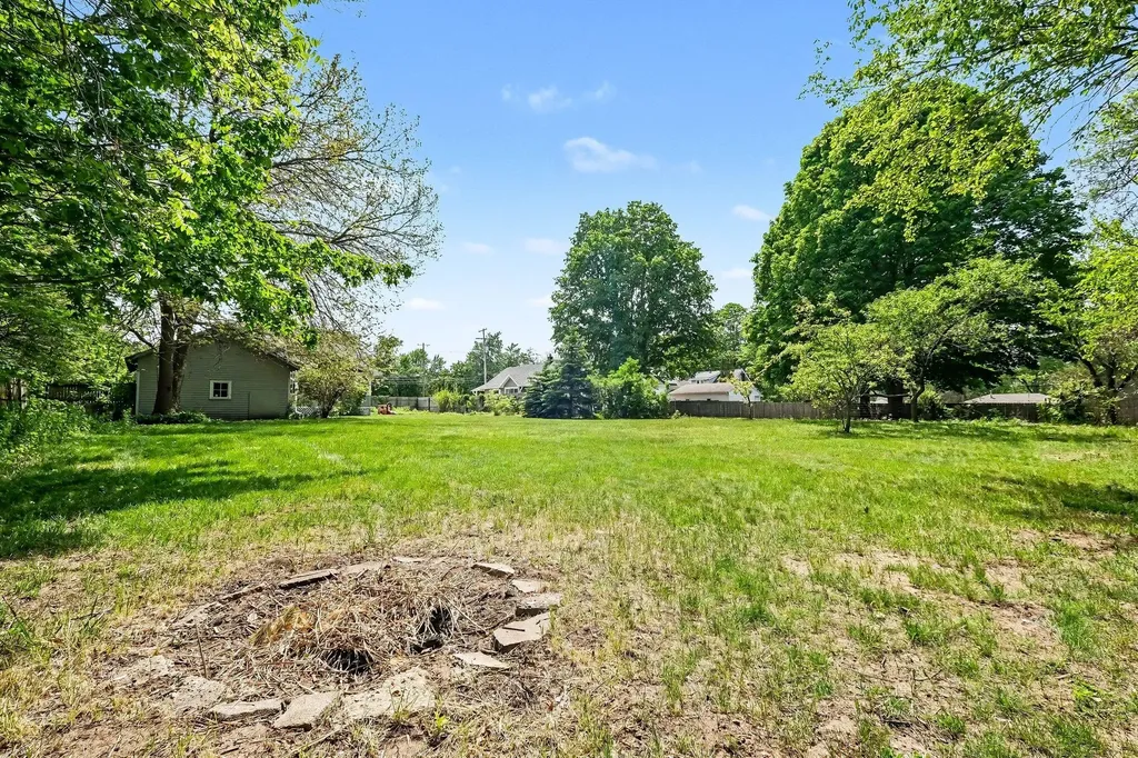 691 Multi 68th Street SE Gaines Charter Township MI 49548