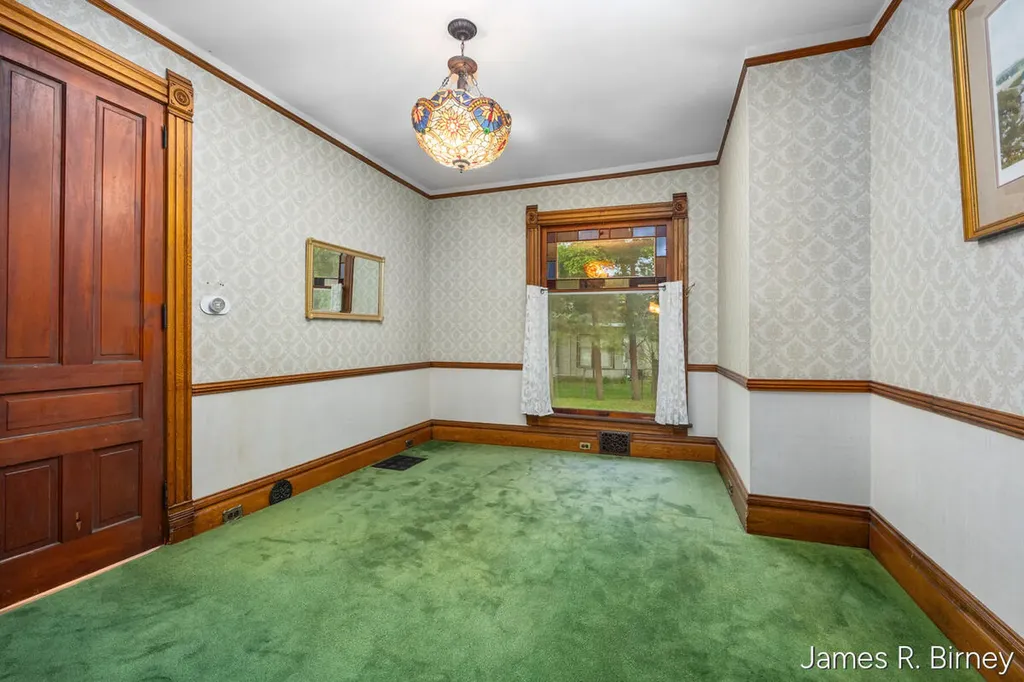 529 Avery Street Lowell City MI 49331