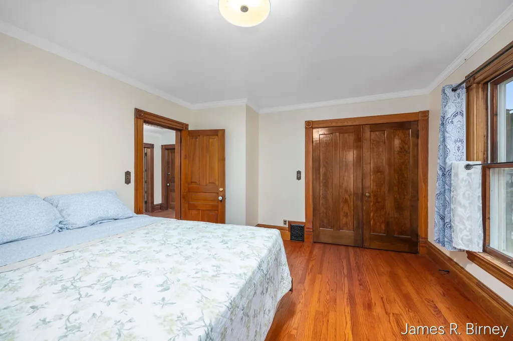 529 Avery Street Lowell City MI 49331