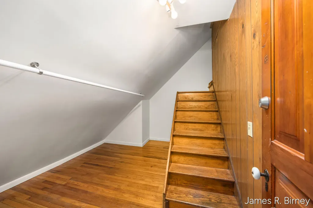 529 Avery Street Lowell City MI 49331