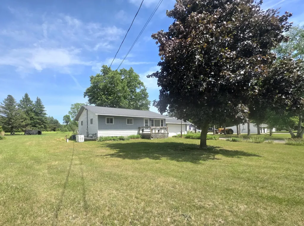 2755 S Sheridan Road Evergreen Township MI 48888