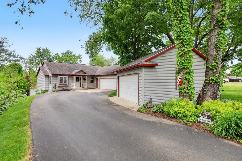 1818 S Pratt Lake Martin Township MI 49070