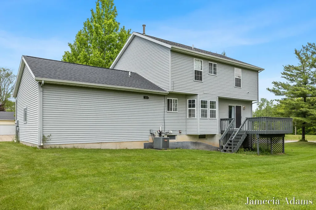 5204 Discovery Drive SE Kentwood City MI 49508