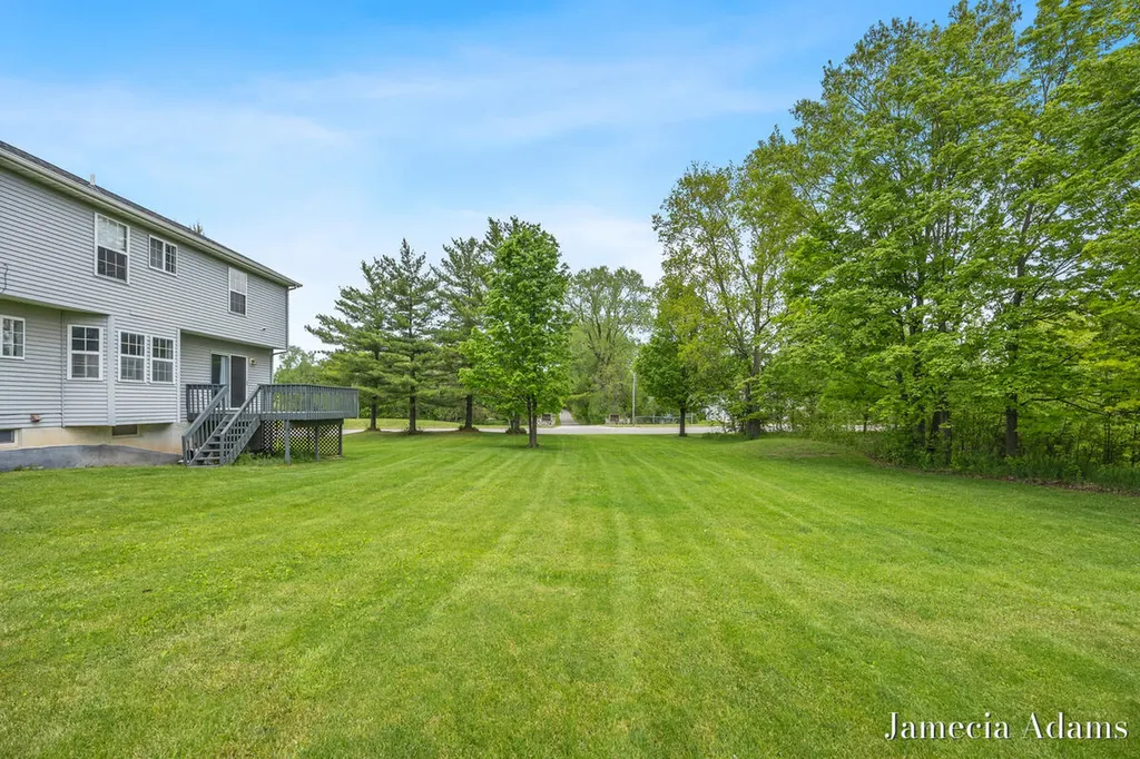 5204 Discovery Drive SE Kentwood City MI 49508