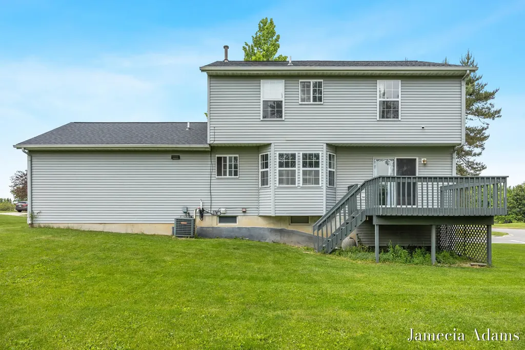 5204 Discovery Drive SE Kentwood City MI 49508
