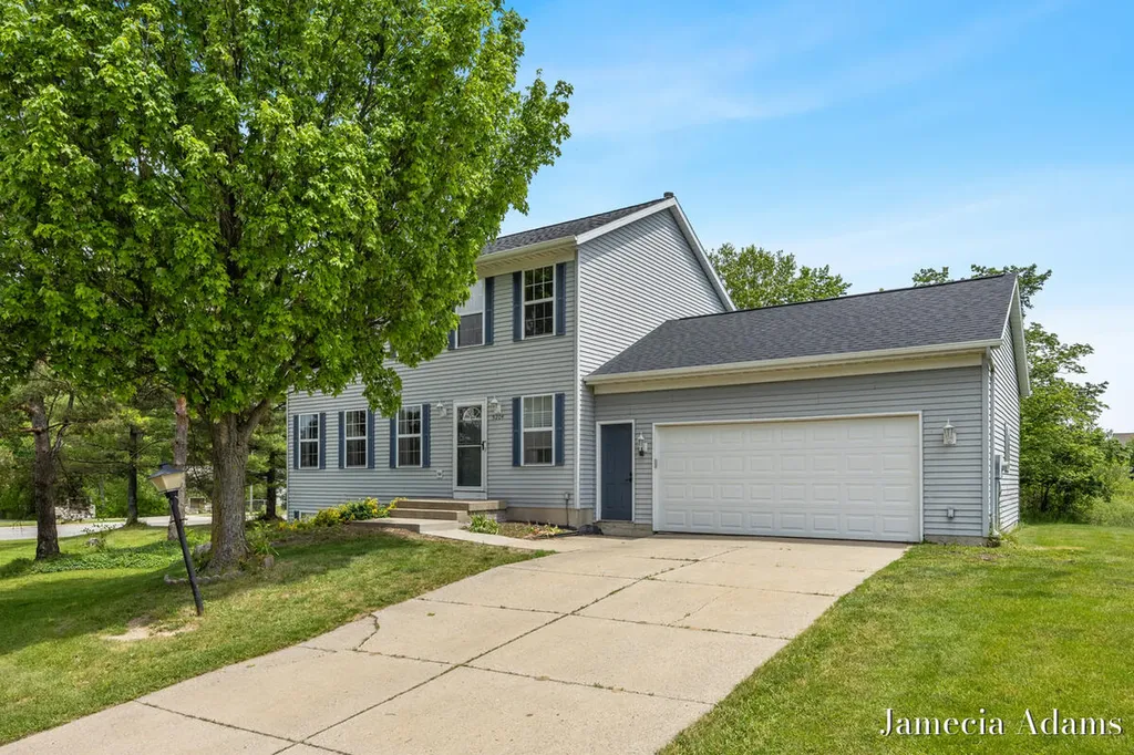 5204 Discovery Drive SE Kentwood City MI 49508