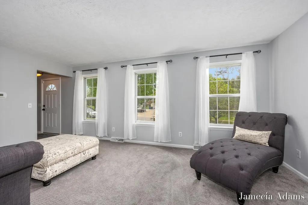 5204 Discovery Drive SE Kentwood City MI 49508