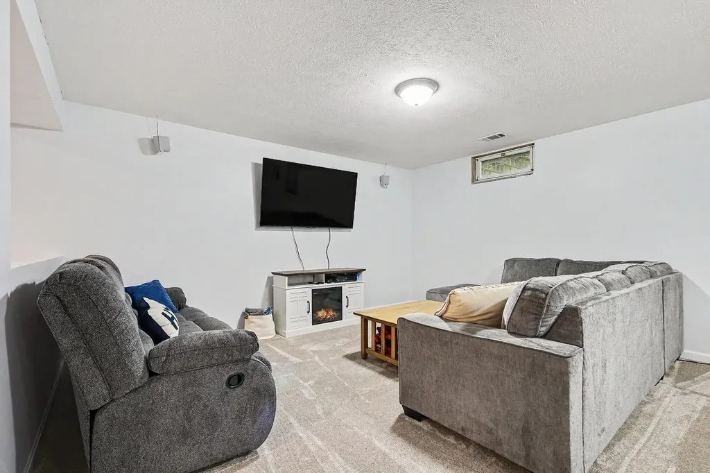 9481 Northwind Drive Zeeland Charter Township MI 49464