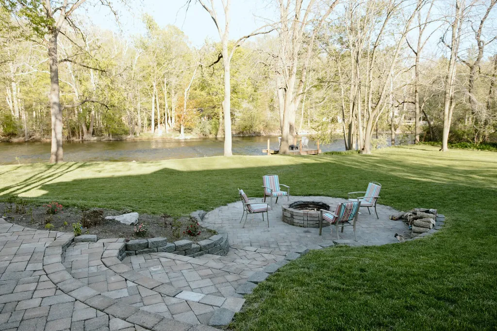 6800 Thornapple River Drive SE Caledonia Township MI 49302