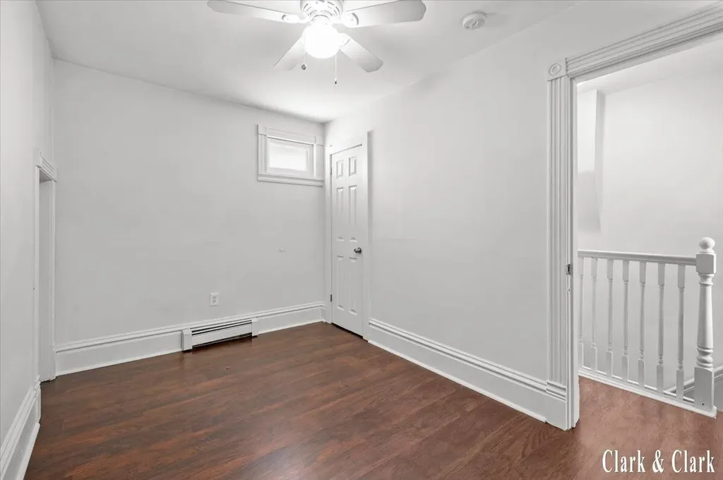 529 Carrier Street NE Grand Rapids City MI 49505