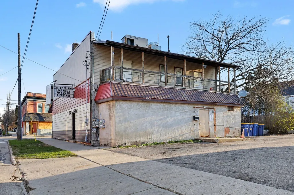 760 Butterworth Street SW Grand Rapids City MI 49504