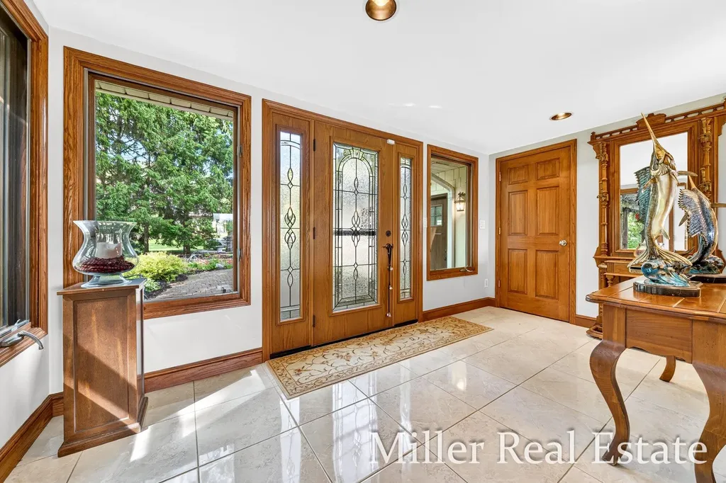 1589 Pleasant View Drive Rutland Charter Township MI 49058