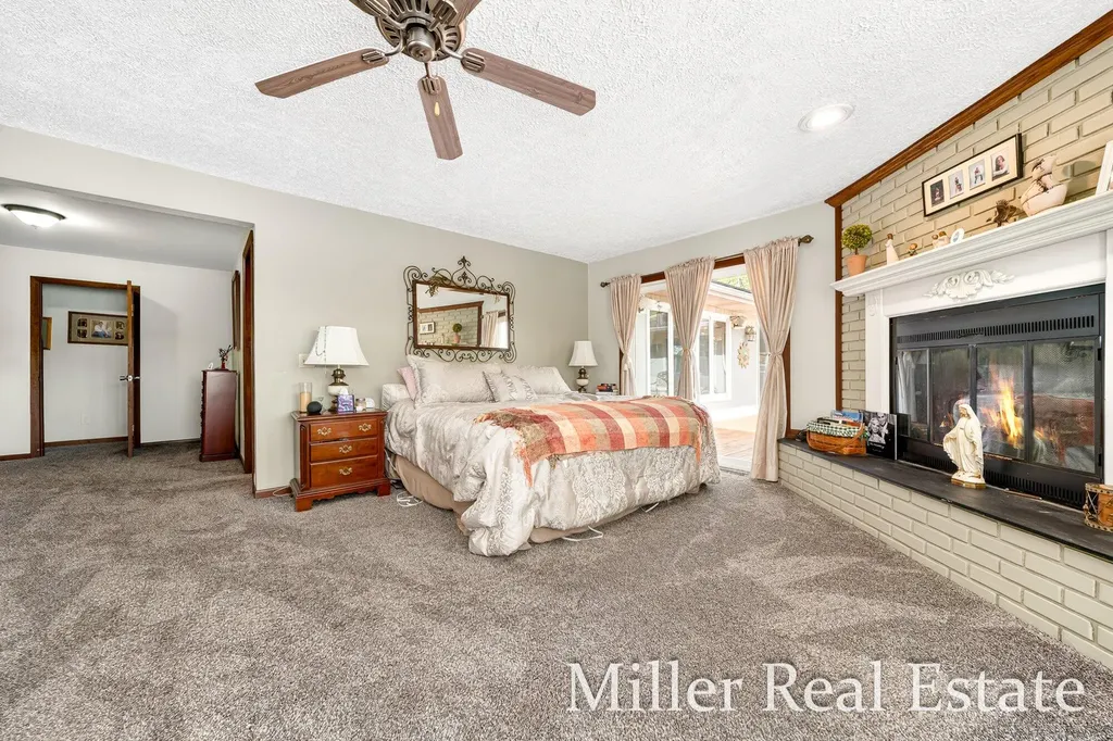 1589 Pleasant View Drive Rutland Charter Township MI 49058