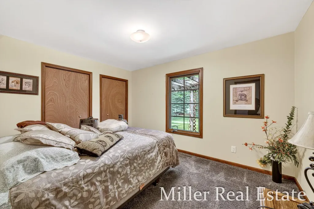 1589 Pleasant View Drive Rutland Charter Township MI 49058