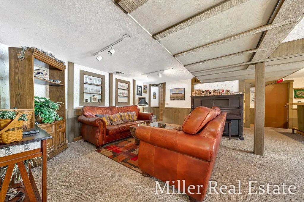 1589 Pleasant View Drive Rutland Charter Township MI 49058