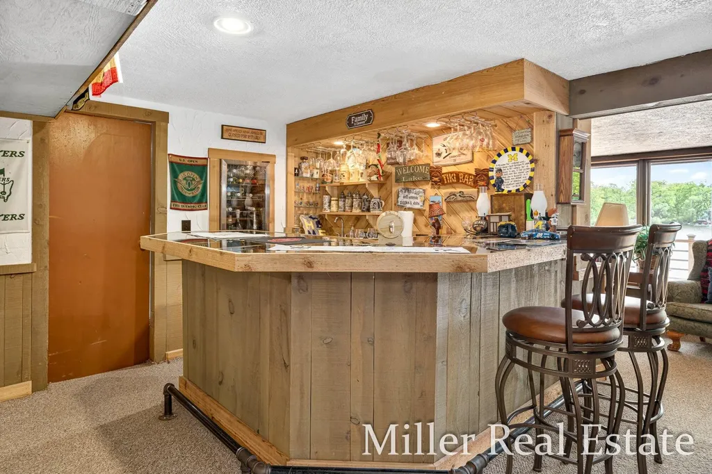 1589 Pleasant View Drive Rutland Charter Township MI 49058