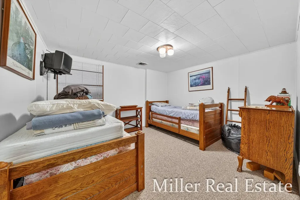 1589 Pleasant View Drive Rutland Charter Township MI 49058