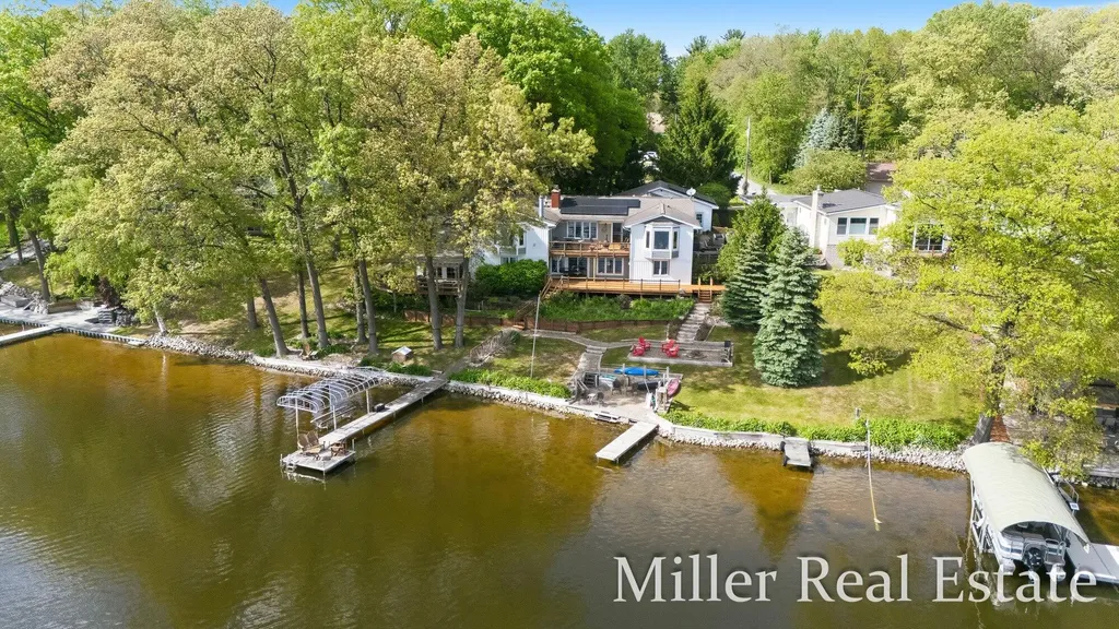 1589 Pleasant View Drive Rutland Charter Township MI 49058