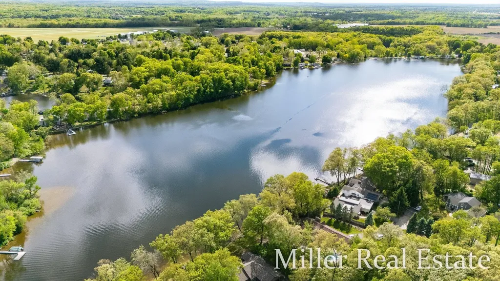 1589 Pleasant View Drive Rutland Charter Township MI 49058