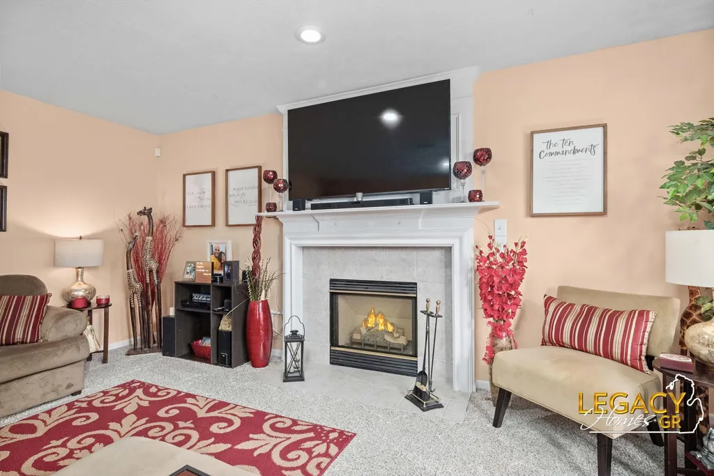 1850 Hollow Creek Drive SE Gaines Charter Township MI 49316